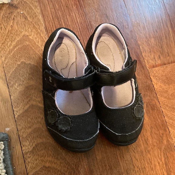 Surprize by Stride Rite Mary Jane Shoes Size 10 - Picture 1 of 3